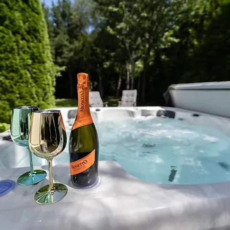 Serenity Luxusni S Virivkou A Zahradou U Prahy