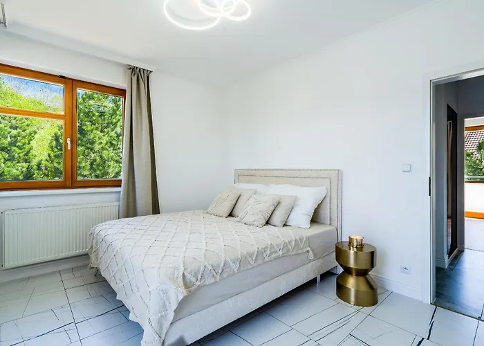 Serenity Luxusní S Vířivkou A Zahradou U Prahy Vila *