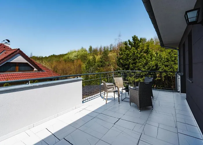 Serenity Luxusní S Vířivkou A Zahradou U Prahy Vila Praha