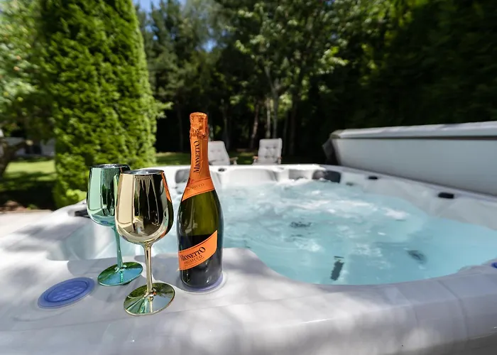 Serenity Luxusni S Virivkou A Zahradou U Prahy