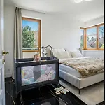 Serenity Luxusni S Virivkou A Zahradou U Prahy Villa Prag