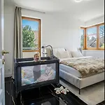 Villa Serenity Luxusni S Virivkou A Zahradou U Prahy Prag