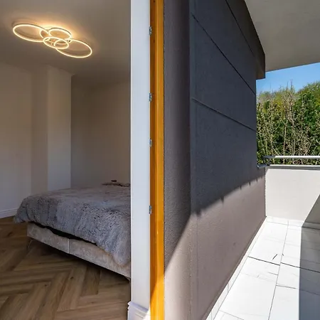 Serenity With Garden Jacuzzi Villa Praga