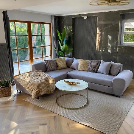 Villa Serenity Luxusni S Virivkou A Zahradou U Prahy *