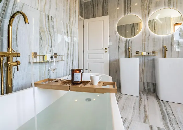 Serenity Luxusní S Vířivkou A Zahradou U Prahy * Praga