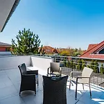 Serenity Luxusni S Virivkou A Zahradou U Prahy Prague